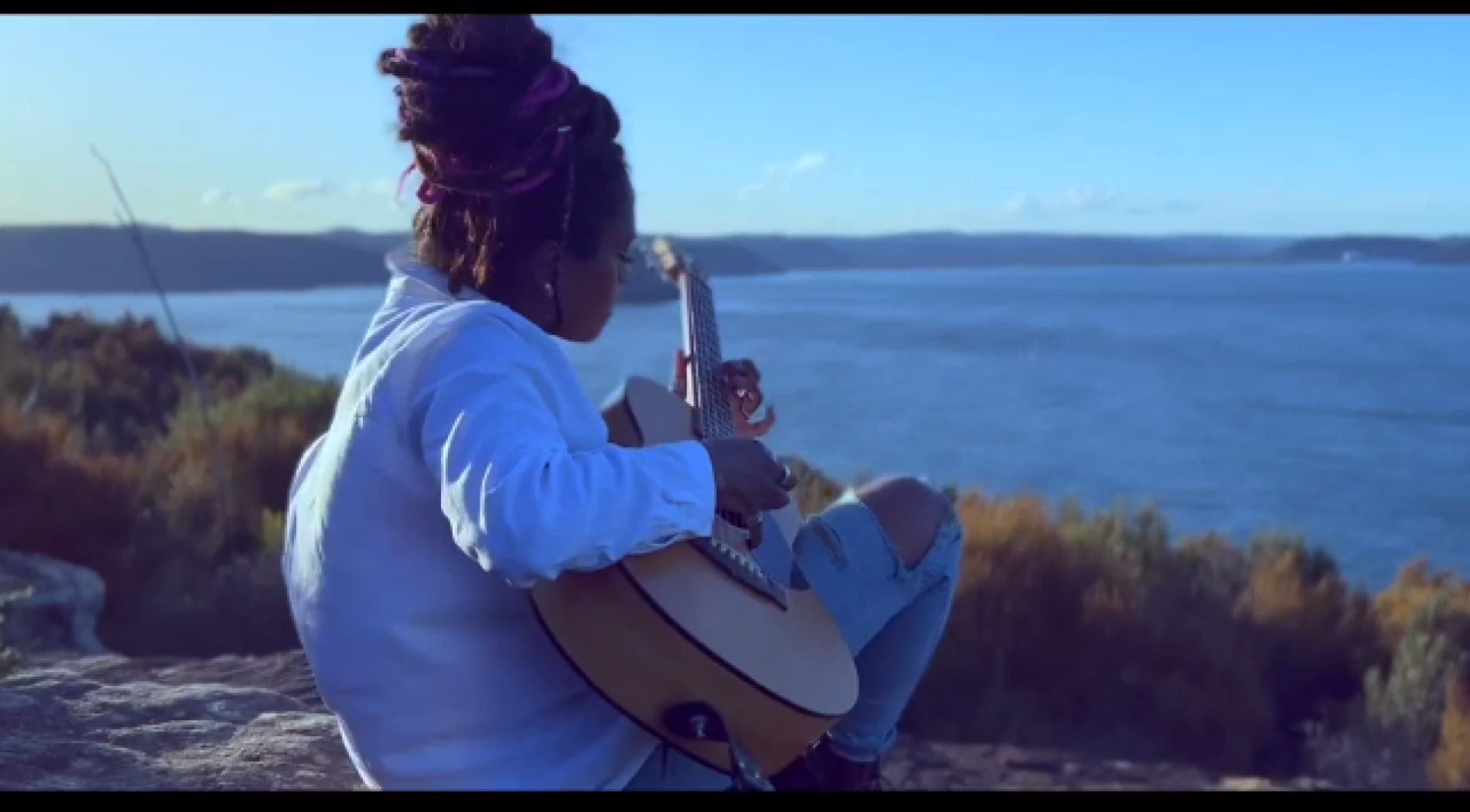 New Music : Roshani – Stay (Official Video)